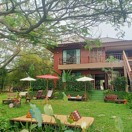 Baanbua Nonlen Hotel Удон Тани Екстериор снимка