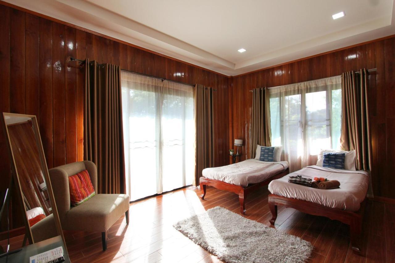 Baanbua Nonlen Hotel Удон Тани Екстериор снимка